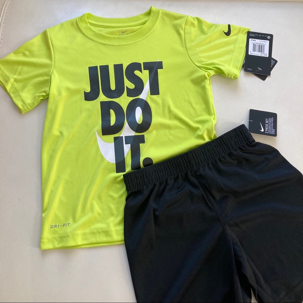 Nike dri-fit cute short set 2043 - Picture 6 of 7